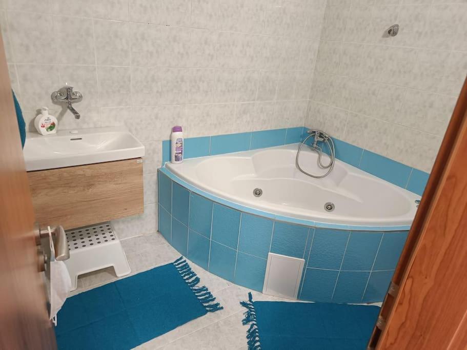 Cervena Cesta Apartment Kunovice Bagian luar foto